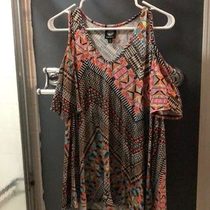 Bobeau top with shoulder cut out